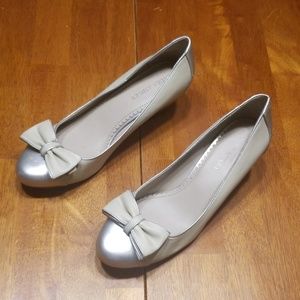 Creme and silver Wedges